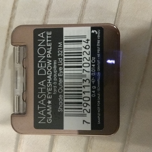 NWT Eyeshadow Palette - Picture 2 of 2